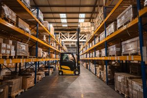 Cover articol achizitie stivuitor